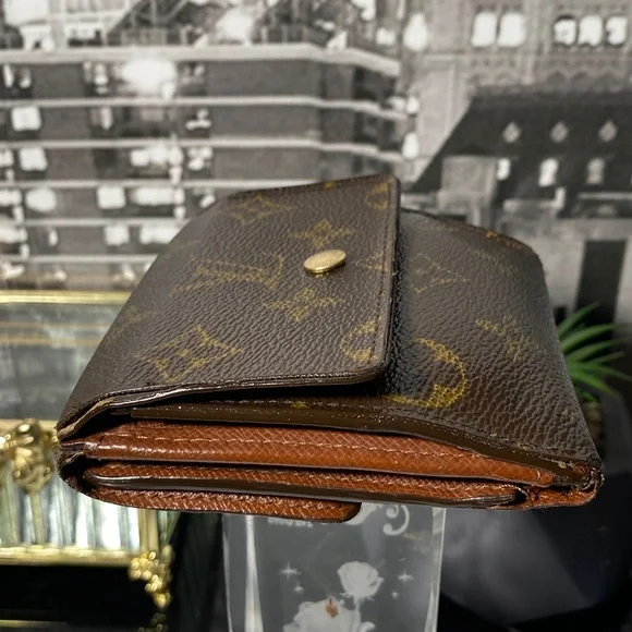Authentic Louis Vuitton Monogram Elise Wallet - Picture 14 of 16